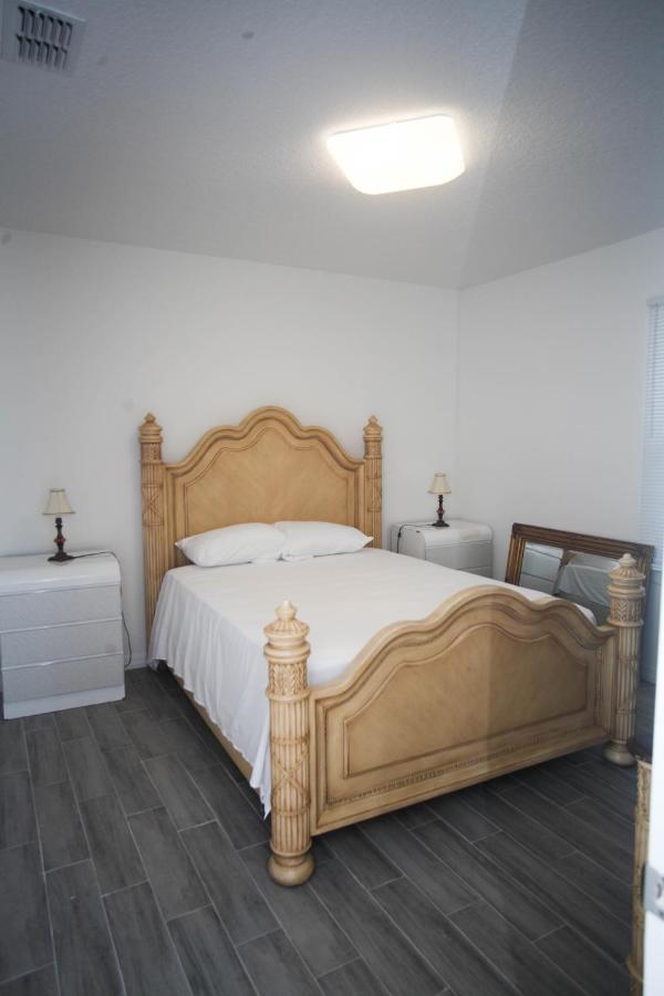 A Beautiful Queen Bedroom Орландо Экстерьер фото